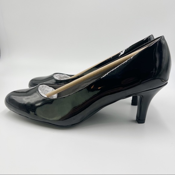 9.5W 9.5 WIDE LifeStride Parigi Black Patent Vegan Faux Leather Pump Heels - Picture 8 of 16